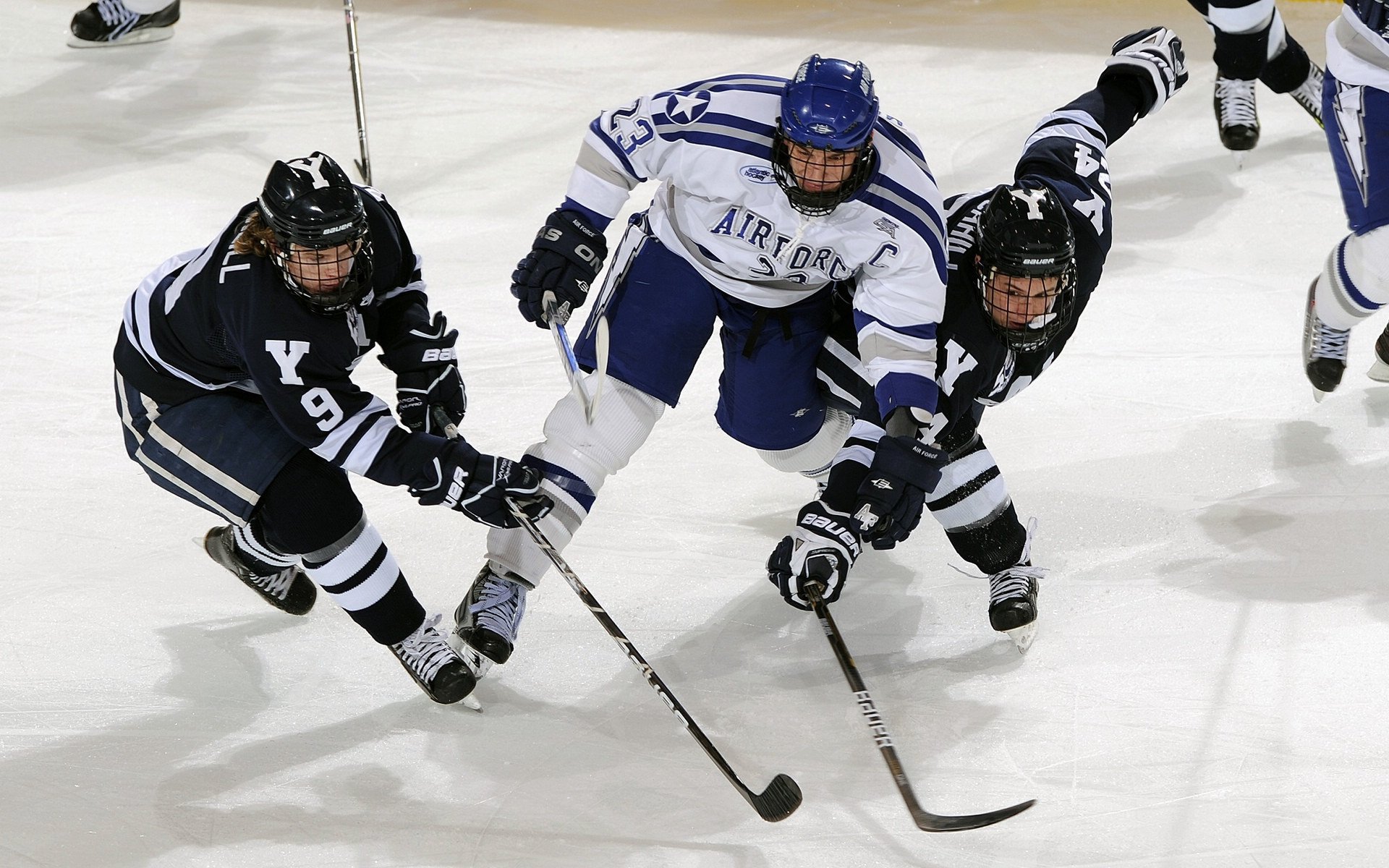 尼克斯斩落热火，美加墨世界杯前哨战的战术启示