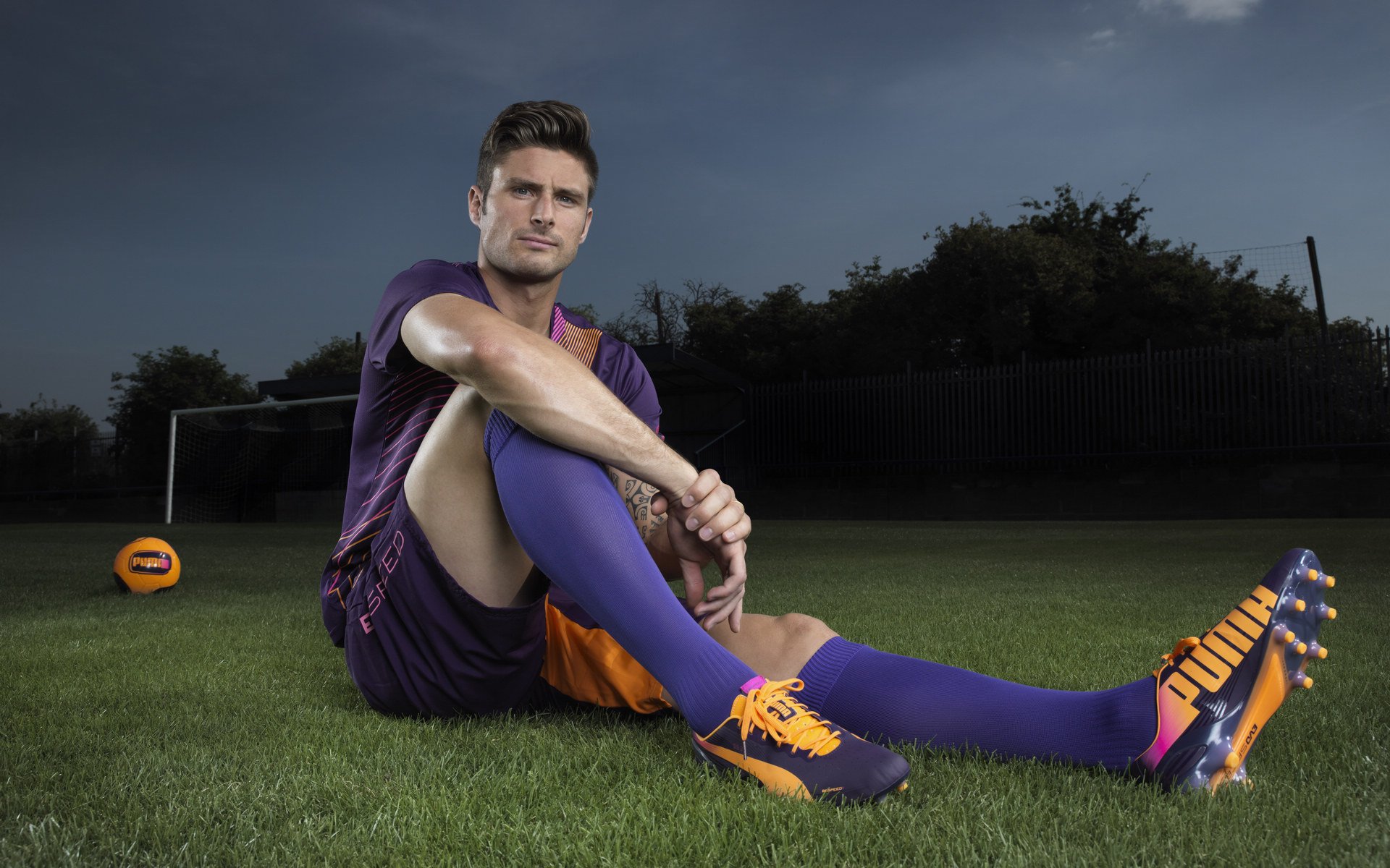 赛道上的双重变奏，阿斯顿马丁翻盘威廉姆斯，勒克莱尔刷新单圈纪录